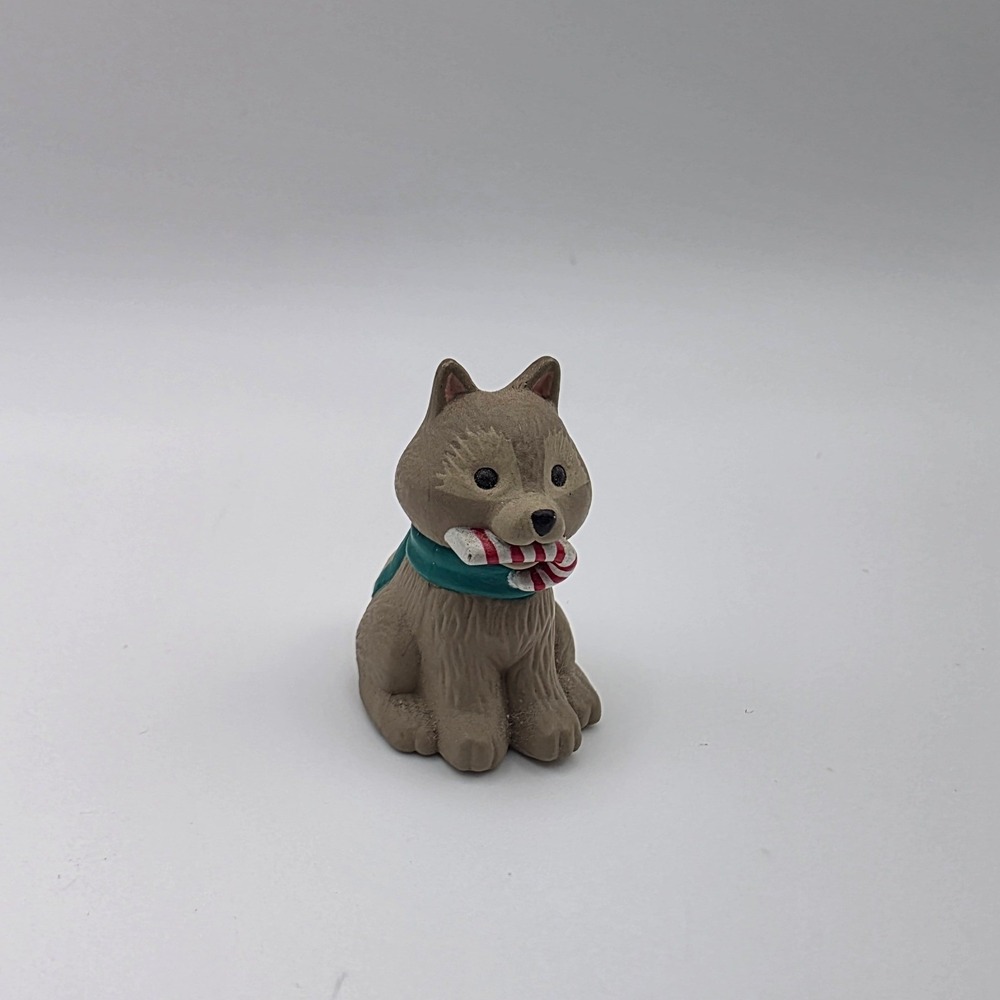 Vintage 1994 Hallmark Merry Miniature Christmas Husky Dog w scarf & candy cane